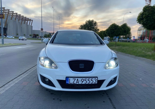 Seat Leon cena 27900 przebieg: 290000, rok produkcji 2010 z Zamość małe 352